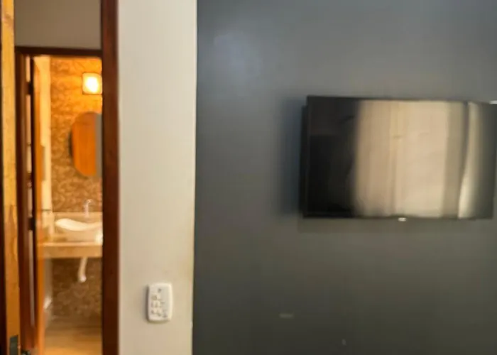 Serra Mar Suítes,Lofts, e casas à 300 metros das praias